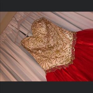 I’m selling my sweet 16 dress